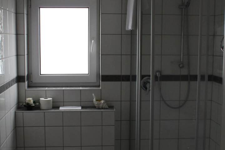 Room 30 of 68