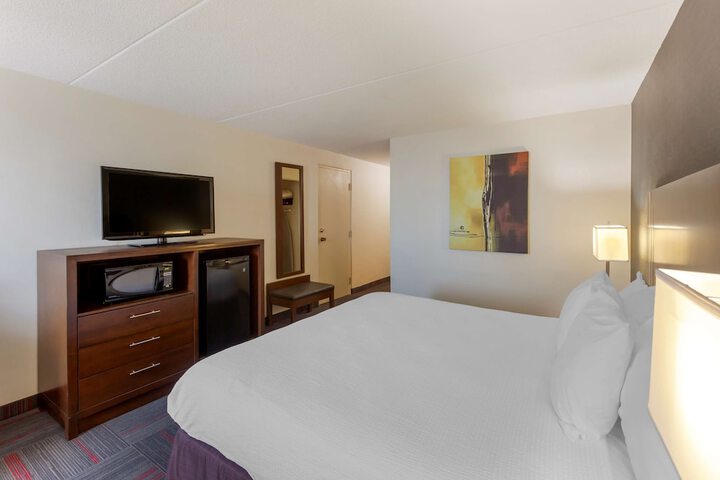 Room 21 of 53