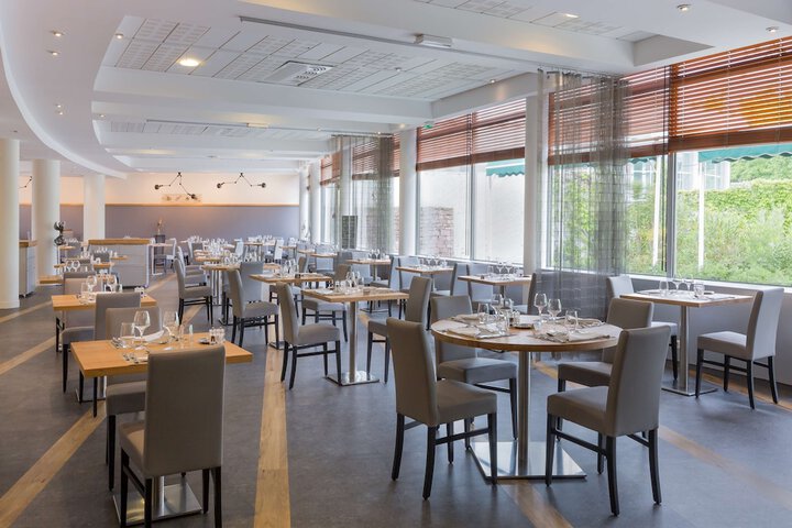 Dining Photos