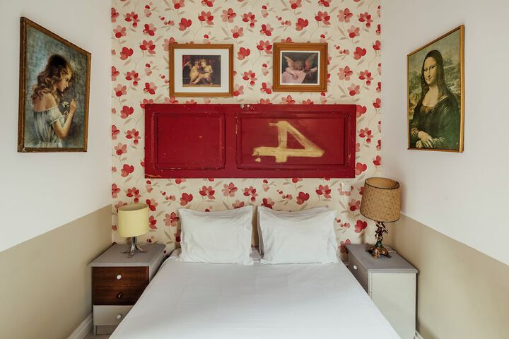 Room 25 of 97