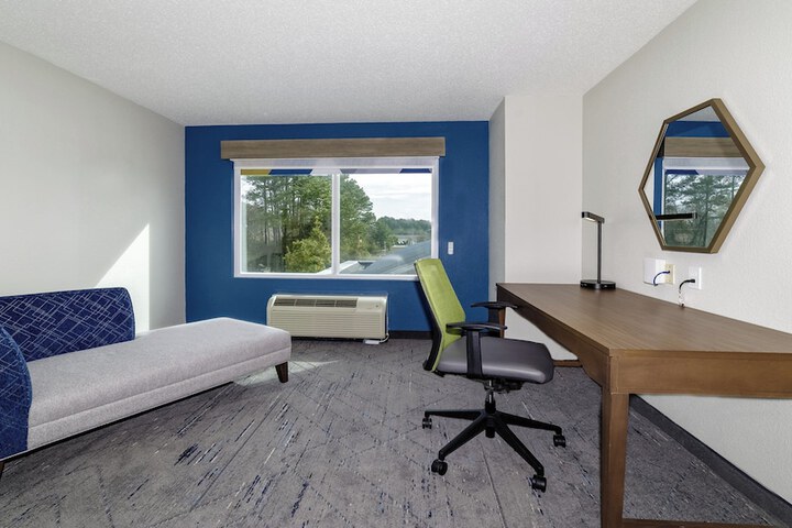 Room 19 of 41