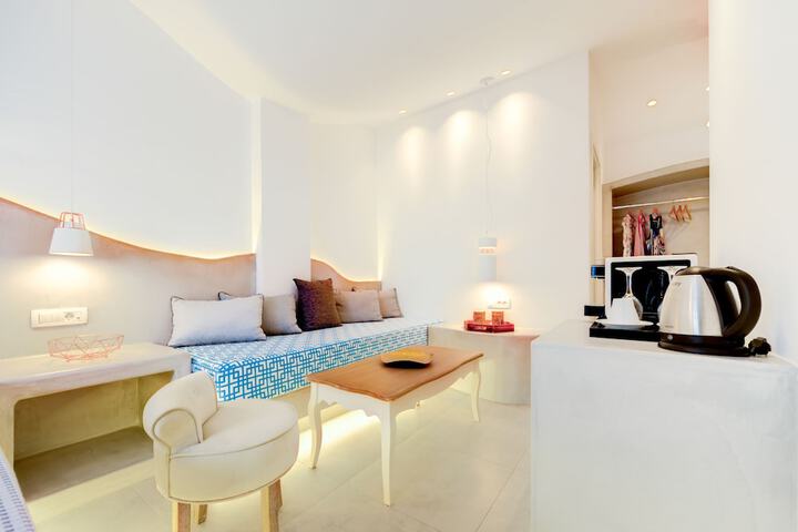 Room 27 of 71