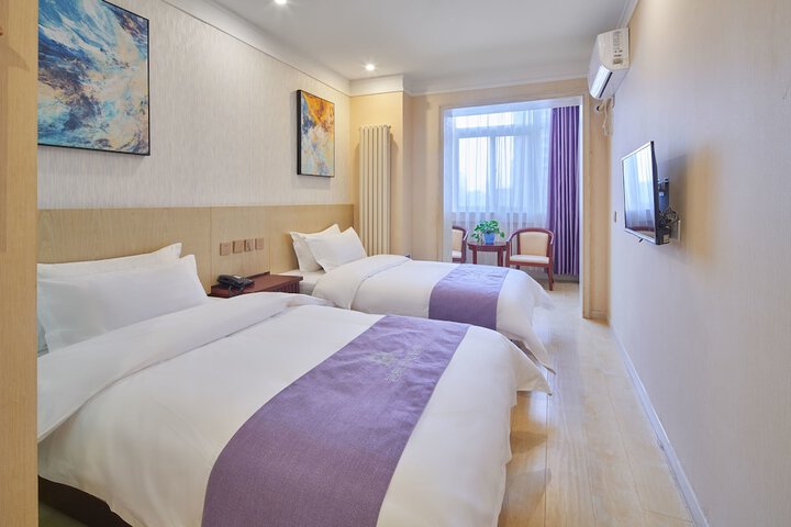 Room 10 of 60