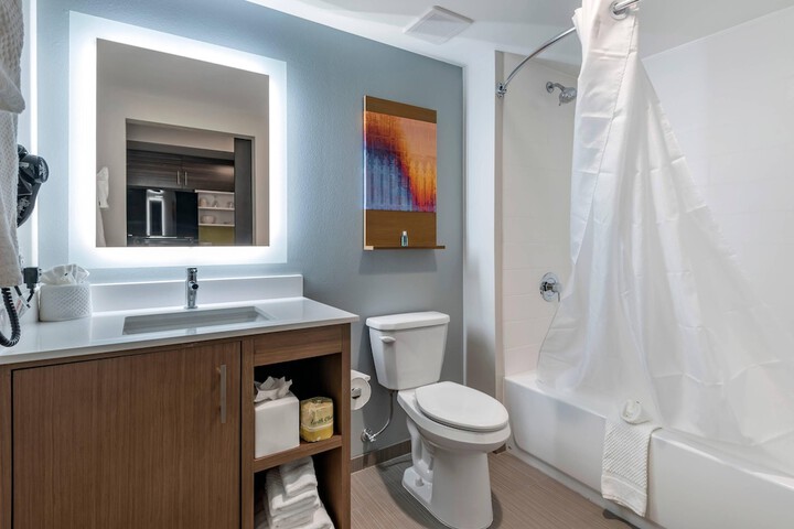 Room 11 of 41