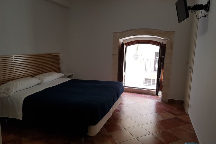 Room 34 of 66