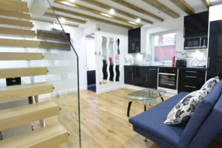 Leicester Square - Brand New 3 Bedroom Flat