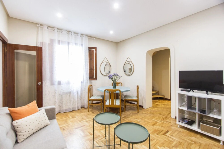 Room 3 of 16