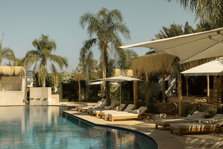 Pool 116 of 152