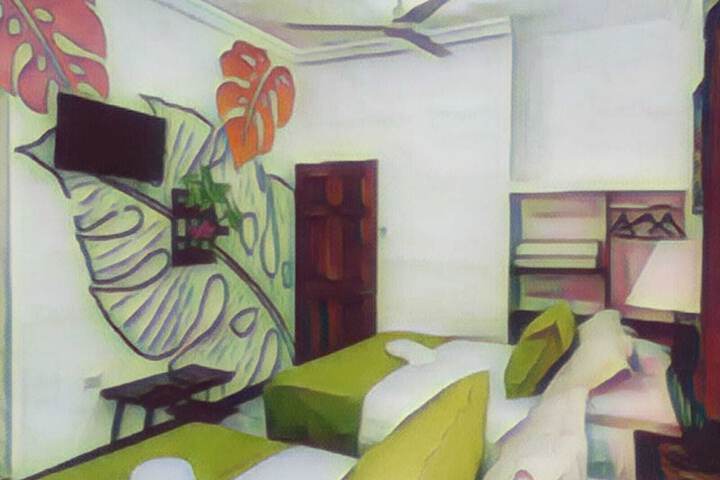 Room 4 of 12
