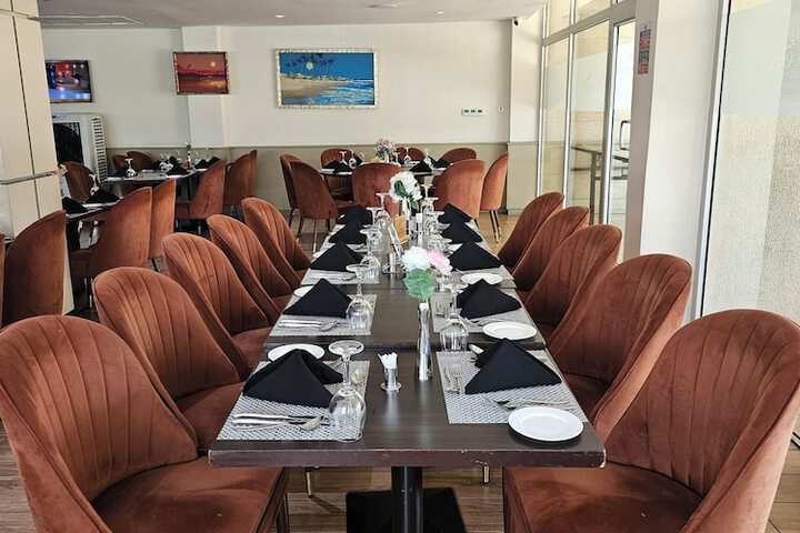 Dining 48 of 78