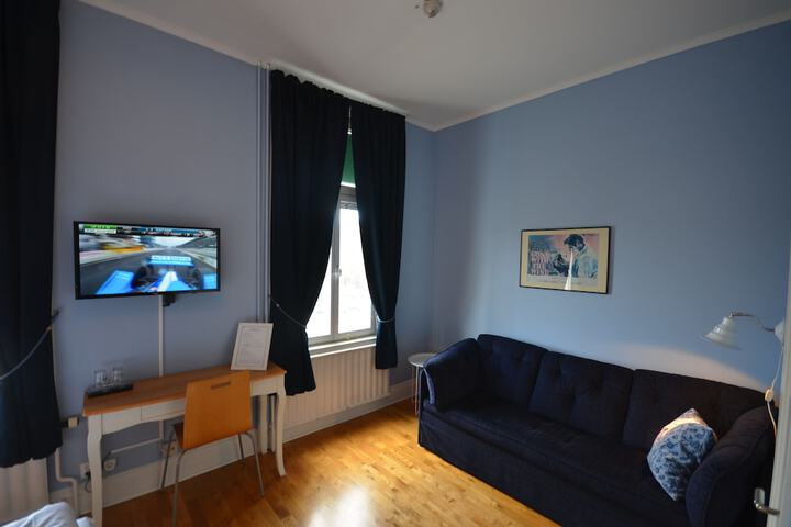 Room 7 of 57