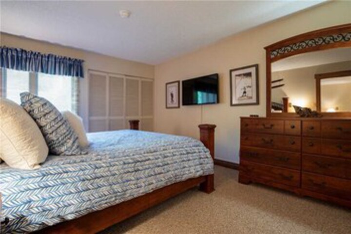 Room 17 of 22