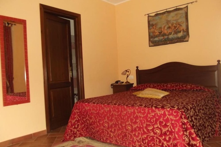 Room 4 of 45