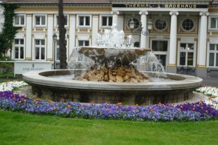 CASCADE