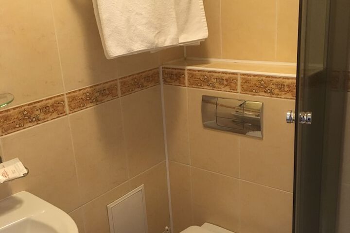 Room 15 of 54