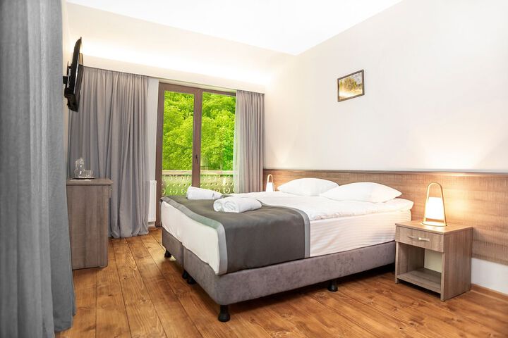 Room 3 of 15