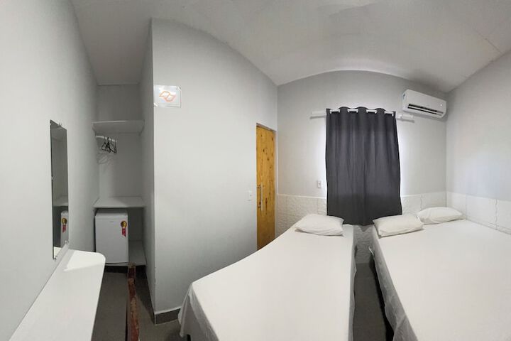 Room 13 of 60