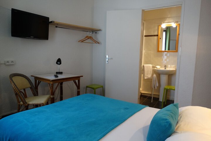 Room 5 of 49