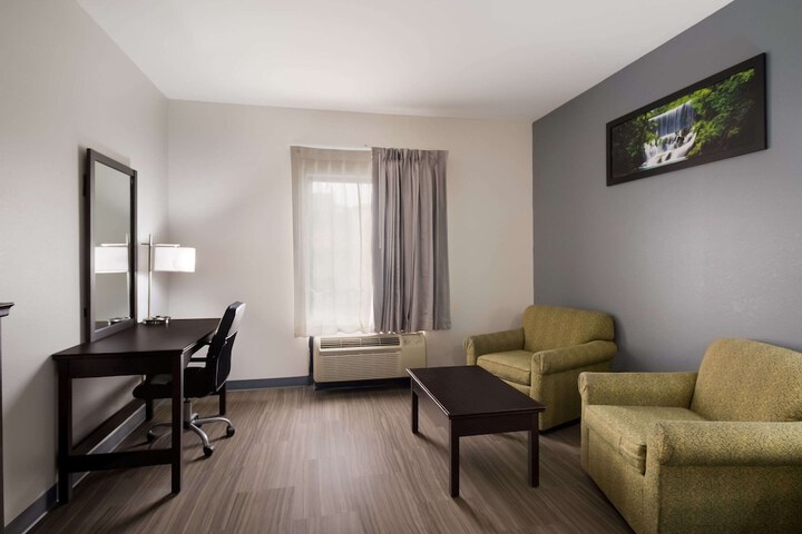 Queen Bed Accessible (1 of 15)