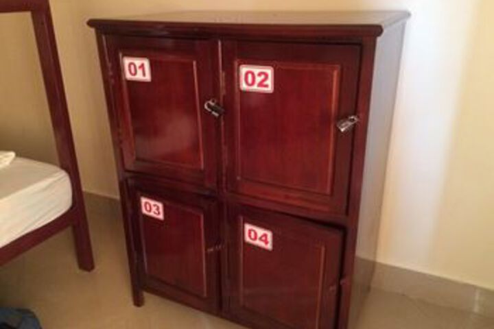 Room 49 of 68