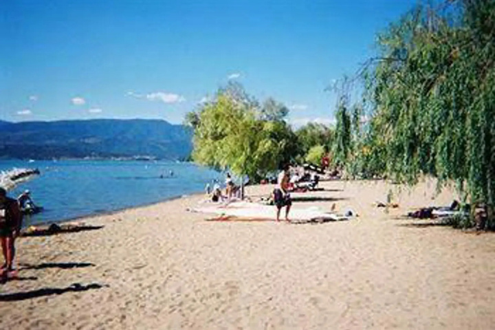 Beach 8 of 13