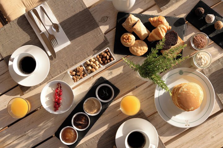 Breakfast/Coffee Service 50 of 70