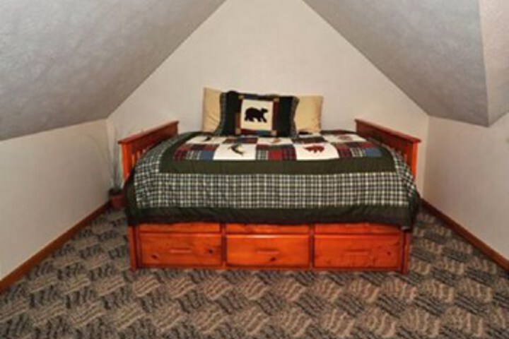 Room 52 of 57