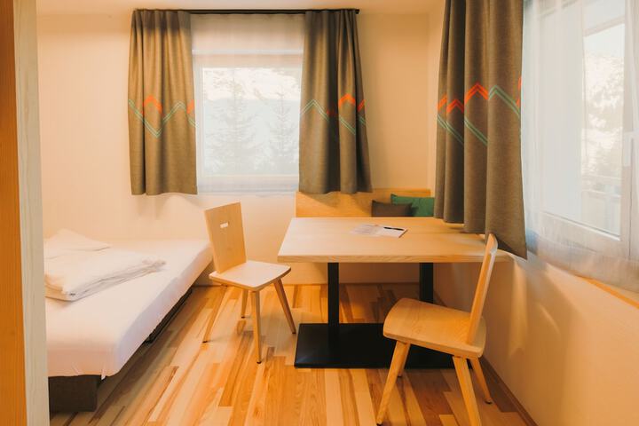 Room 47 of 117