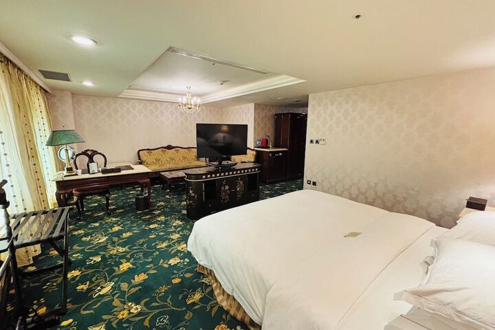 Room 97 of 216