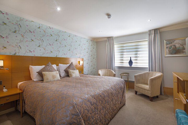 Room 10 of 46