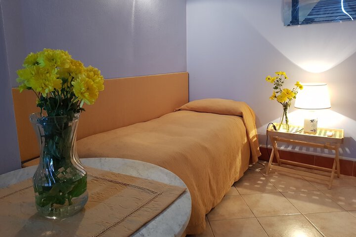 Room 5 of 7
