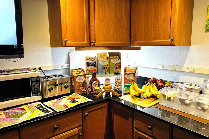 Breakfast/Coffee Service 24 of 27