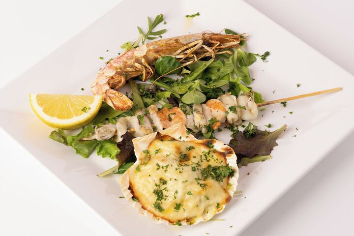 Dining 90 of 121