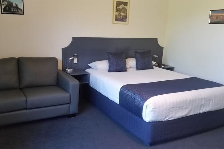 Room 3 of 26