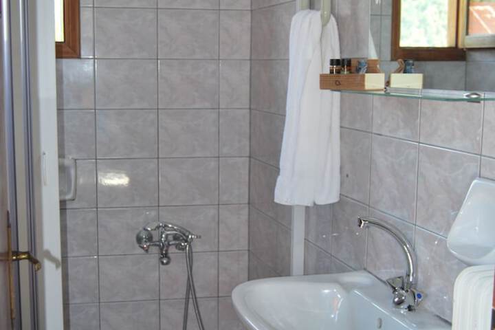 Room 20 of 29