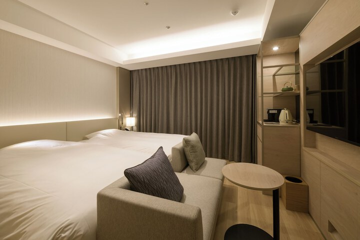 Room 15 of 121