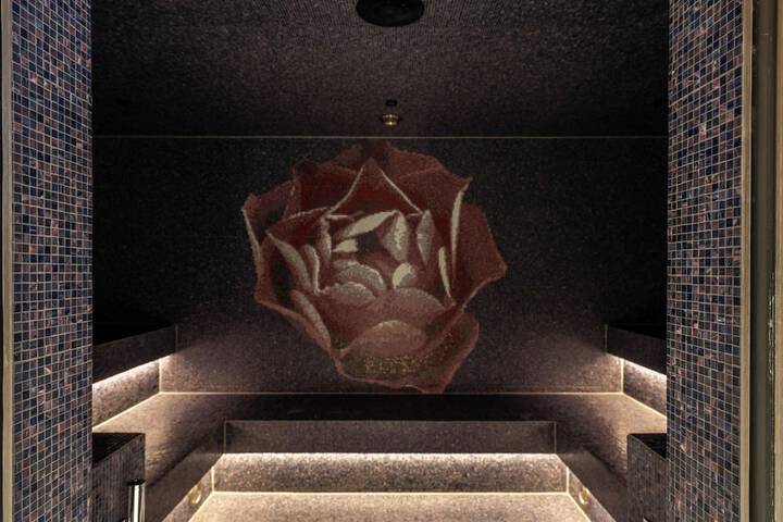 Room 46 of 73