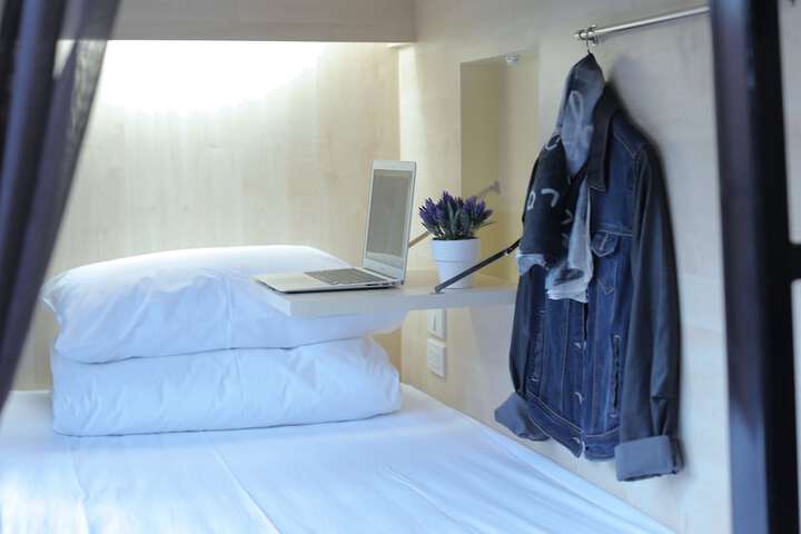 Room 16 of 46
