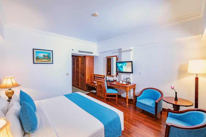 Room 14 of 133