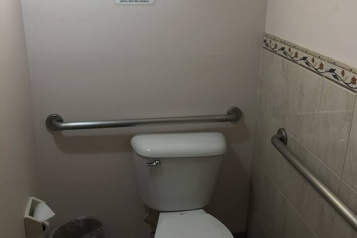 Room 37 of 51