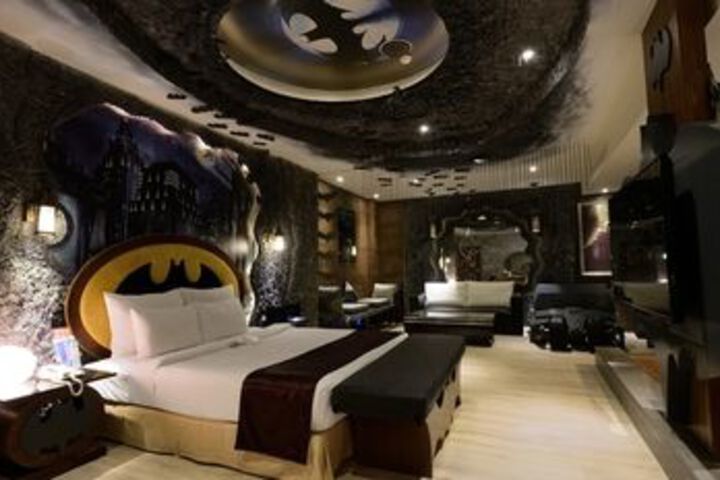 Room 80 of 118