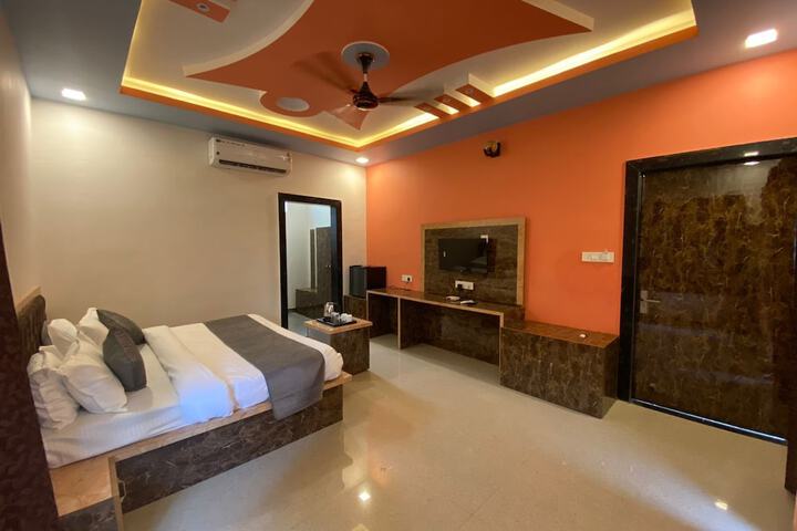 Room 5 of 46