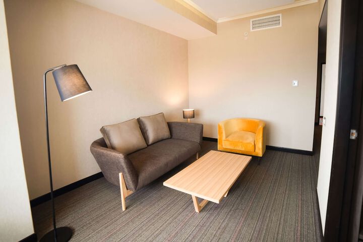 Room 41 of 77