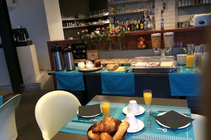 Breakfast/Coffee Service 54 of 67