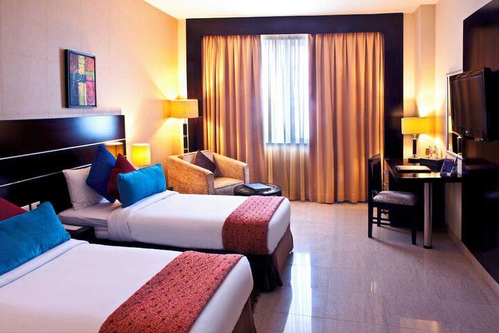 Room 14 of 32