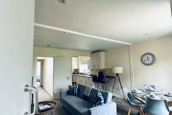 Room 16 of 27