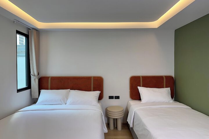 Room 14 of 79