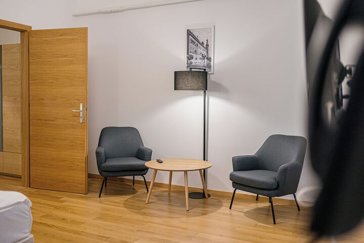 Room 5 of 39