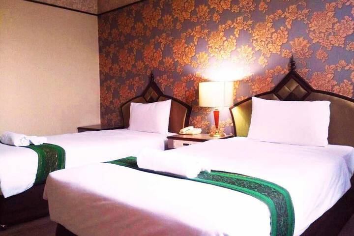 Room 40 of 72