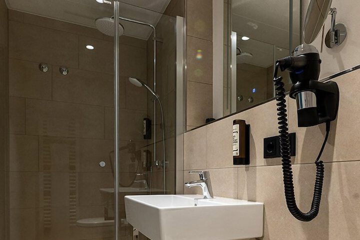 Clean Restrooms